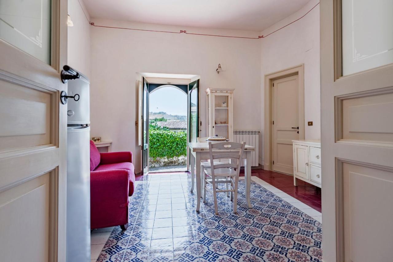 Gli Iris Apartments By Wonderful Italy Linguaglossa Eksteriør billede